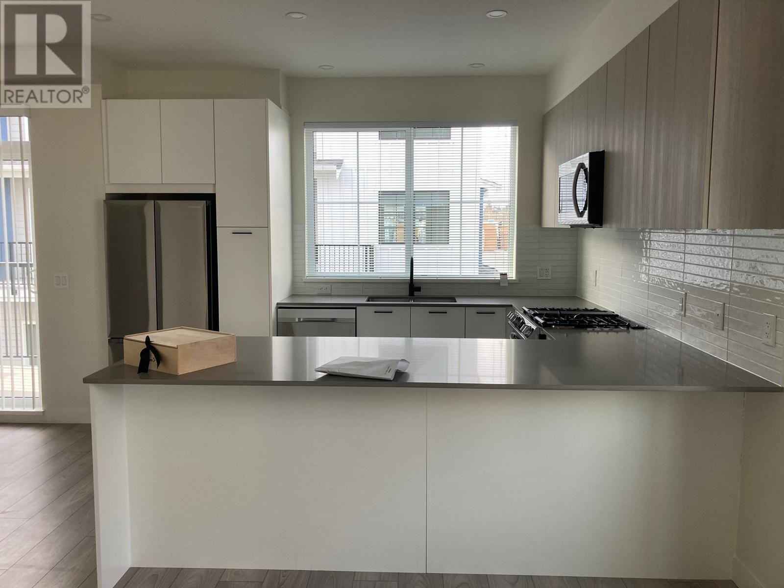 139 488 FURNESS STREET, New Westminster, British Columbia