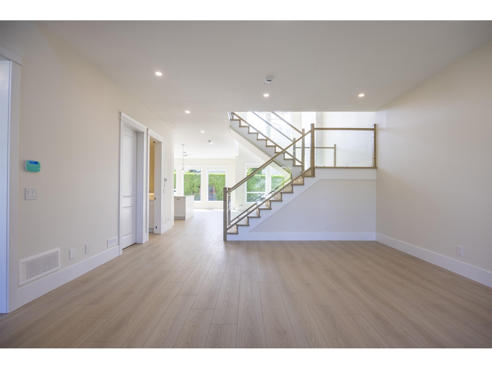 1365 160a Street, Surrey, British Columbia  V4A 7T7 - Photo 5 - R3030702