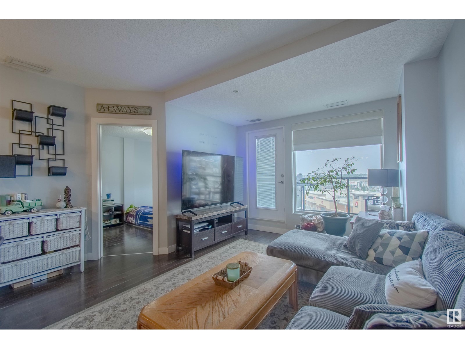Property at #731 5151 WINDERMERE BV NW image 2