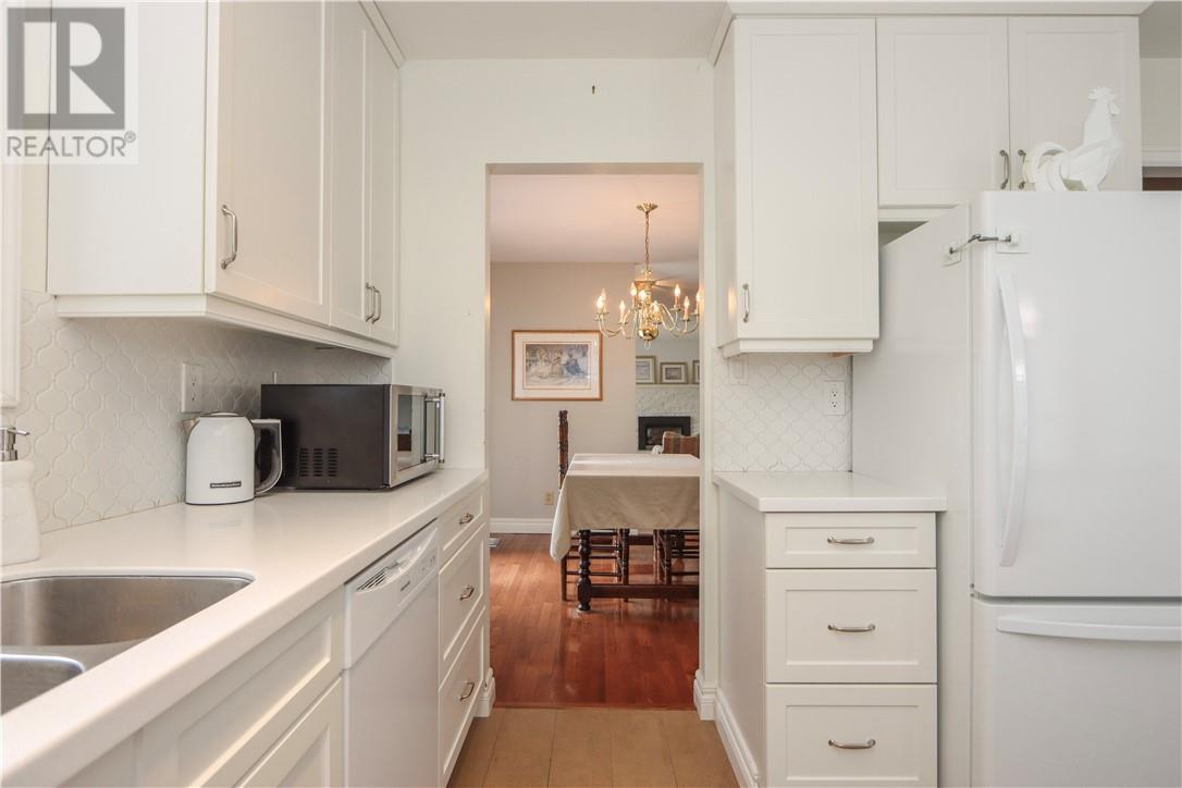 Property at 533 Montel image 2