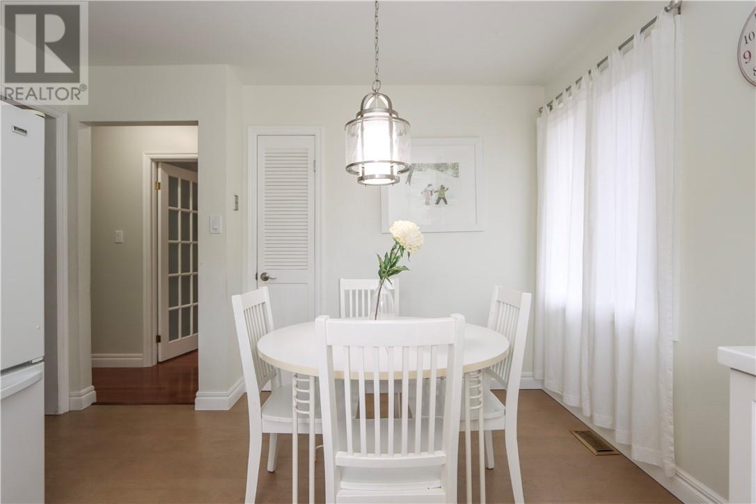 Property at 533 Montel image 3