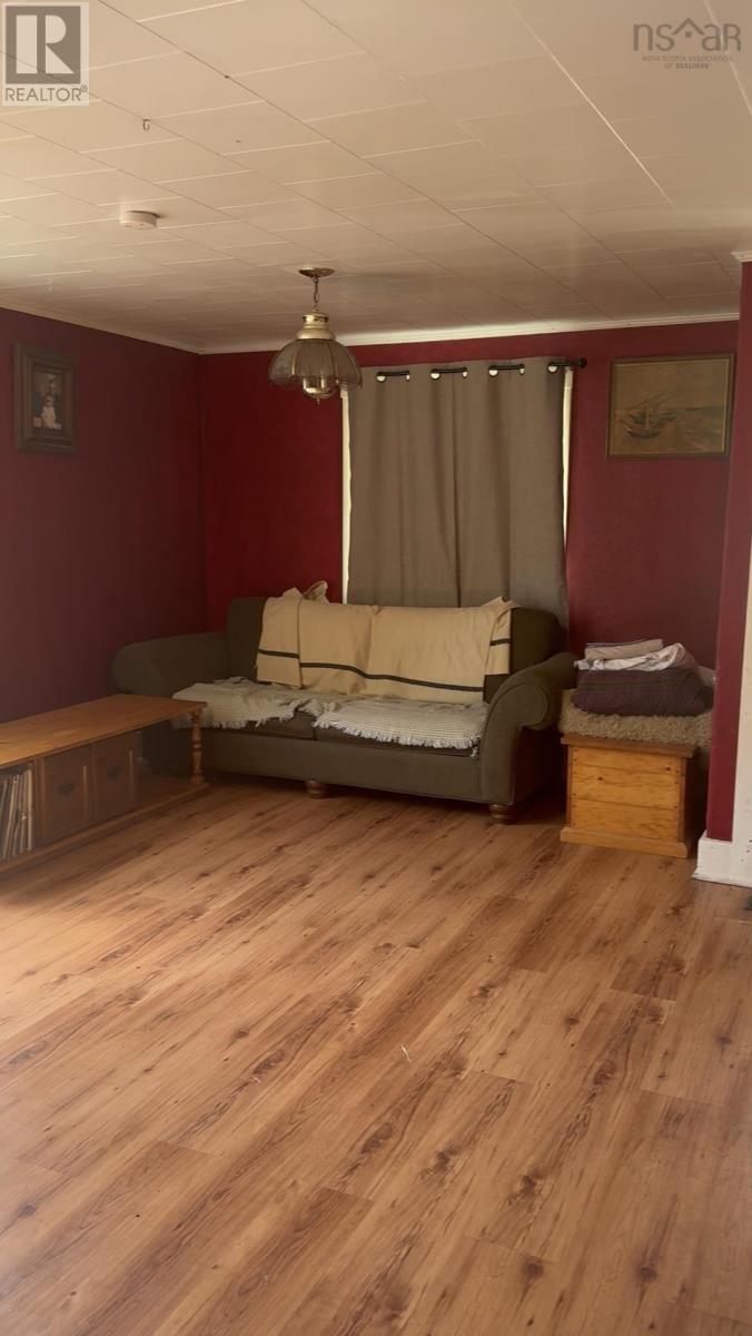 296 Aberdeen Road, Bridgewater, Nova Scotia  B4V 2T2 - Photo 2 - 202518071