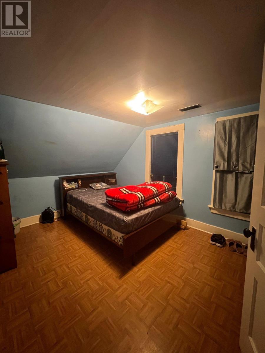 296 Aberdeen Road, Bridgewater, Nova Scotia  B4V 2T2 - Photo 13 - 202518071