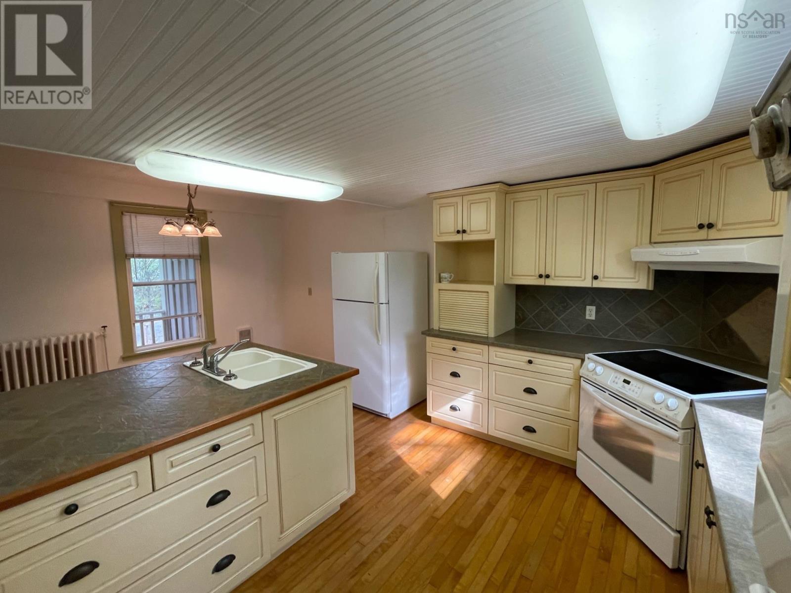 2532 Highway 1, Aylesford, Nova Scotia  B0P 1C0 - Photo 38 - 202518672