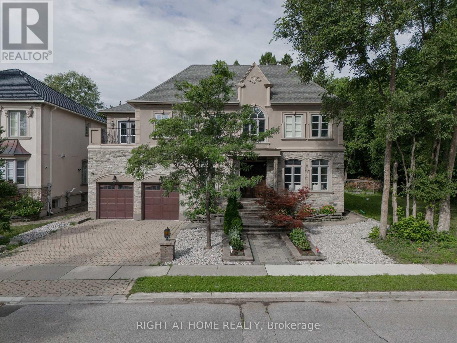 Property at 286 FERN AVENUE image 3