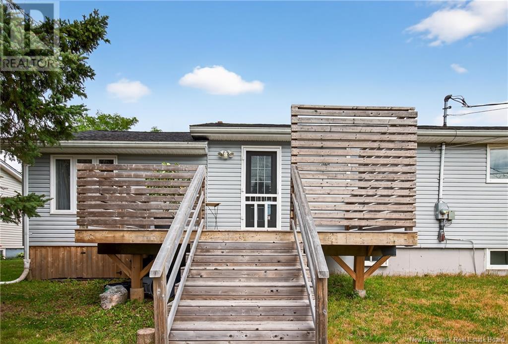 254 Chantal, Dieppe, New Brunswick  E1A 4X9 - Photo 7 - NB118460