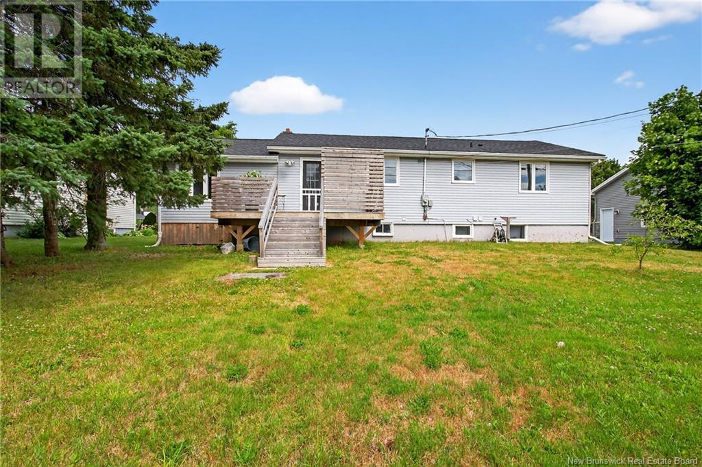 254 Chantal, Dieppe, New Brunswick  E1A 4X9 - Photo 8 - NB118460