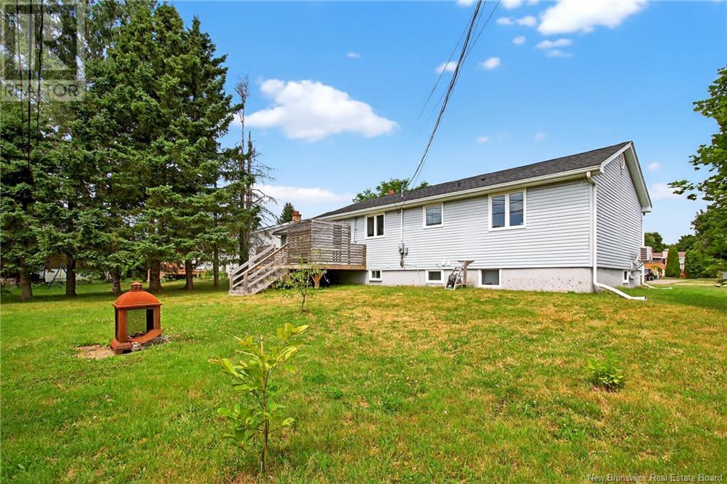 254 Chantal, Dieppe, New Brunswick  E1A 4X9 - Photo 5 - NB118460