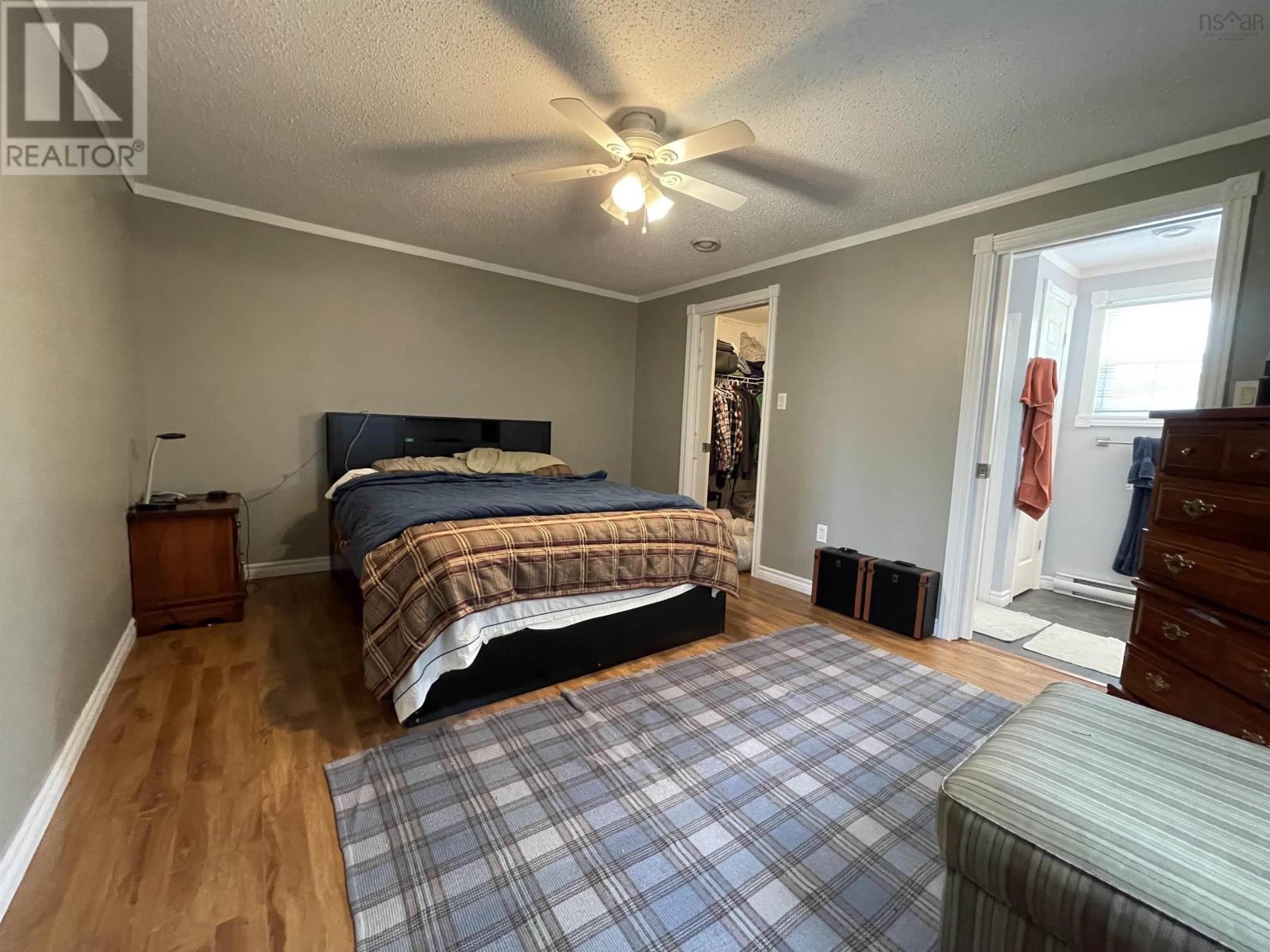 49 Sherbrooke Avenue, Bridgewater, Nova Scotia  B4V 4E8 - Photo 4 - 202516483