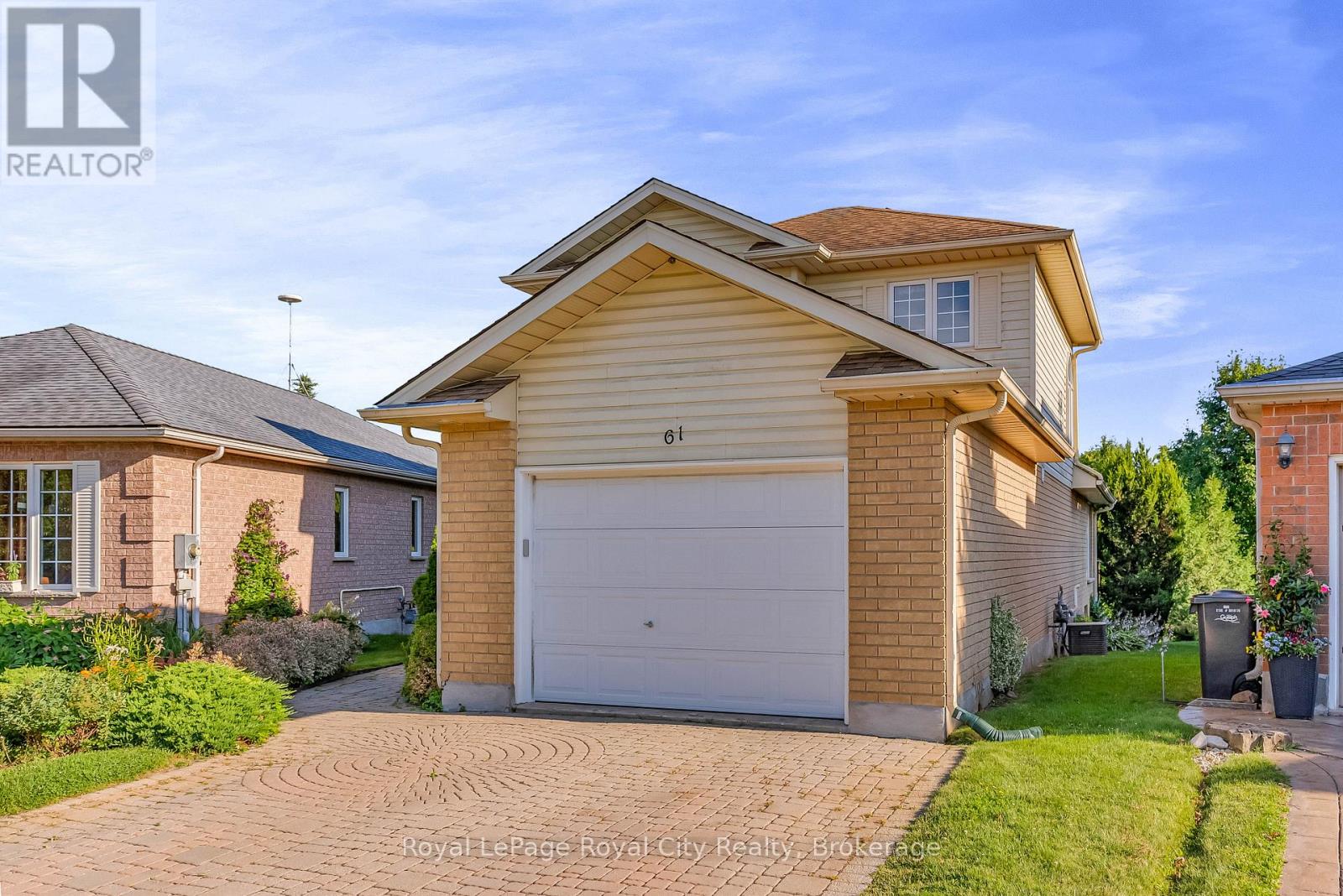 Property at 61 WAXWING CRESCENT image 3