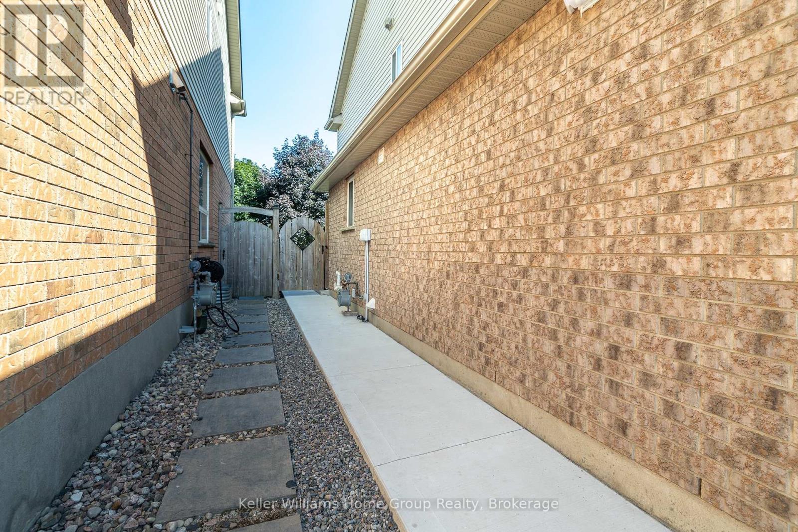 95 Goodwin Dr, Guelph, Ontario  N1L 1S5 - Photo 3 - X12306671