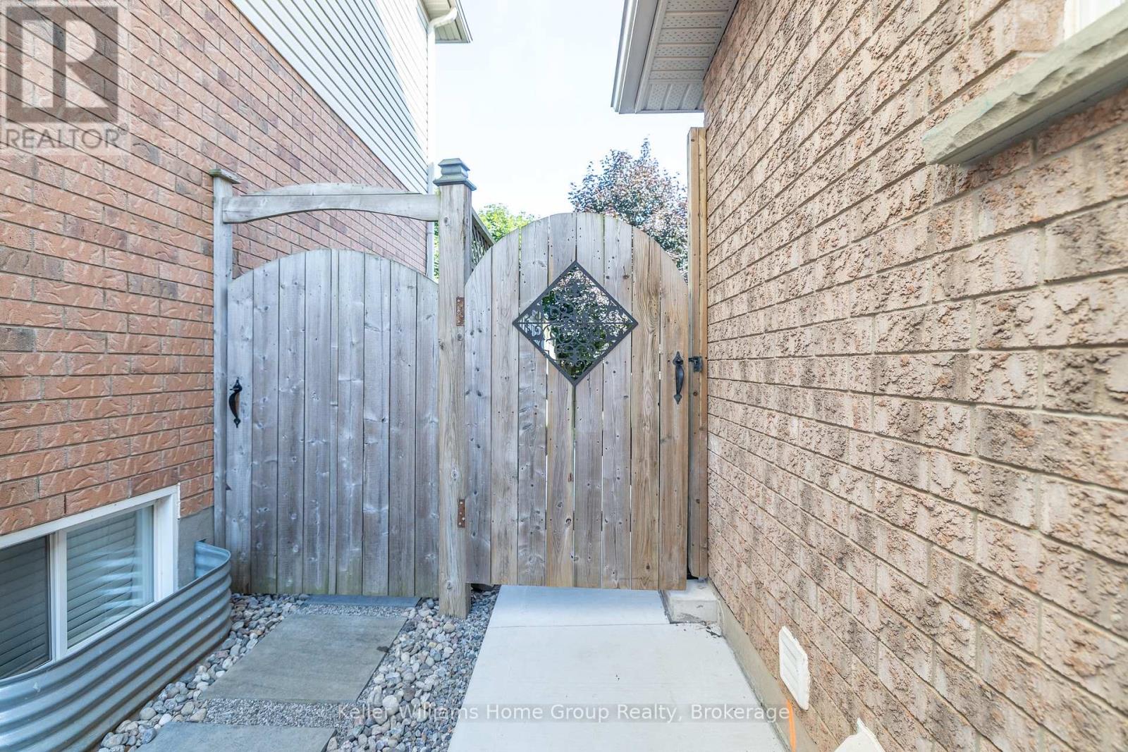 95 Goodwin Dr, Guelph, Ontario  N1L 1S5 - Photo 4 - X12306671