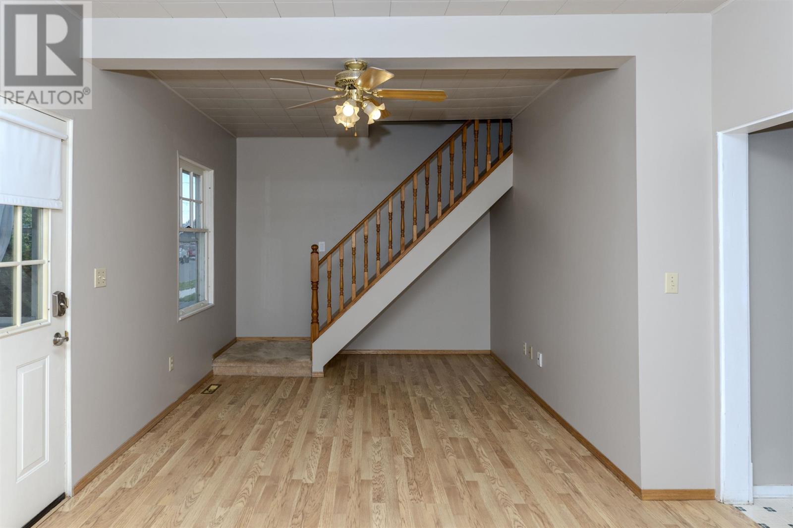 Property at 122 Brock ST W image 2
