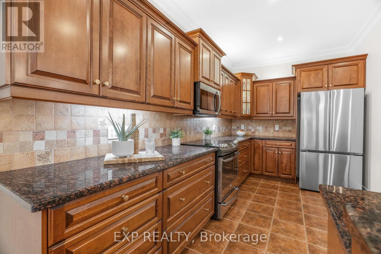 3300 Charleston Drive, Fort Erie (Ridgeway), Ontario  L0S 1N0 - Photo 12 - X12306644