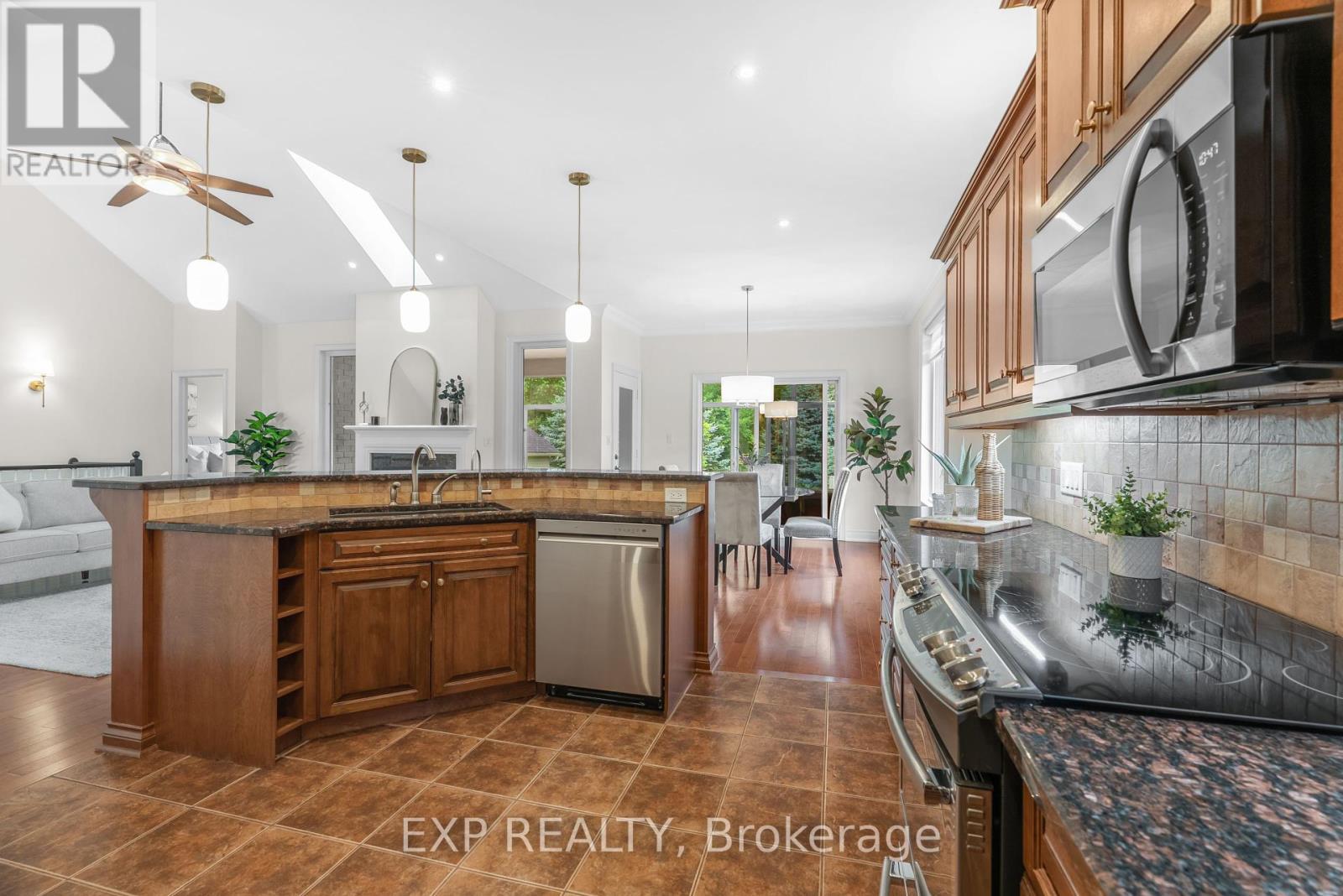 3300 Charleston Drive, Fort Erie (Ridgeway), Ontario  L0S 1N0 - Photo 14 - X12306644