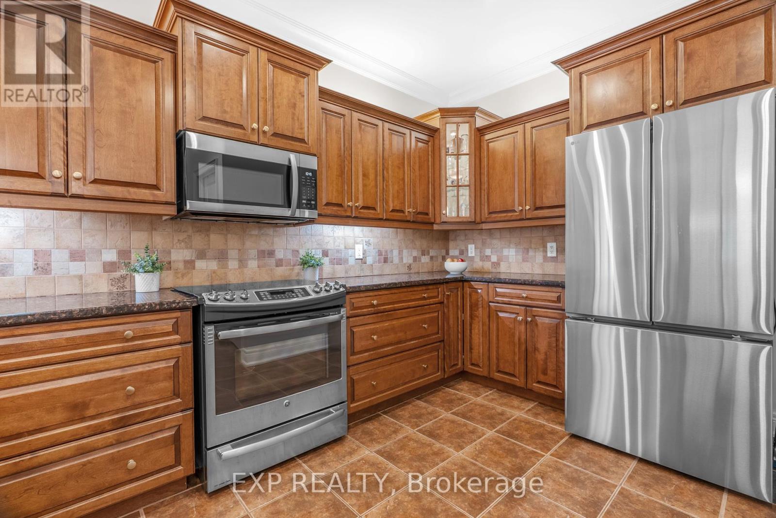 3300 Charleston Drive, Fort Erie (Ridgeway), Ontario  L0S 1N0 - Photo 15 - X12306644