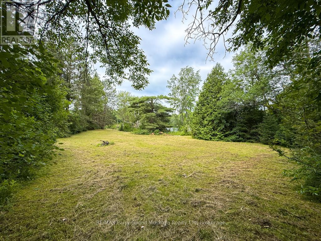 26 Bestwick Crescent, Whitestone, Ontario  P0A 1G0 - Photo 11 - X12306677