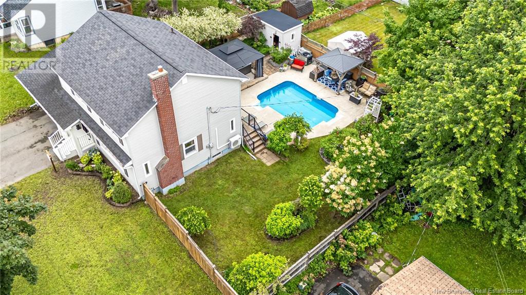 Property at 204 Willow Avenue image 3