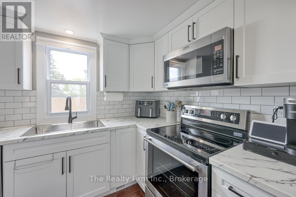 136 Bidwell Street, Tillsonburg, Ontario  N4G 3V5 - Photo 18 - X12306709