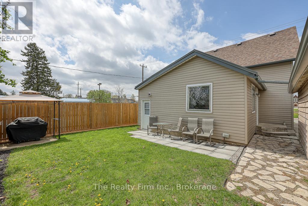 136 Bidwell Street, Tillsonburg, Ontario  N4G 3V5 - Photo 33 - X12306709