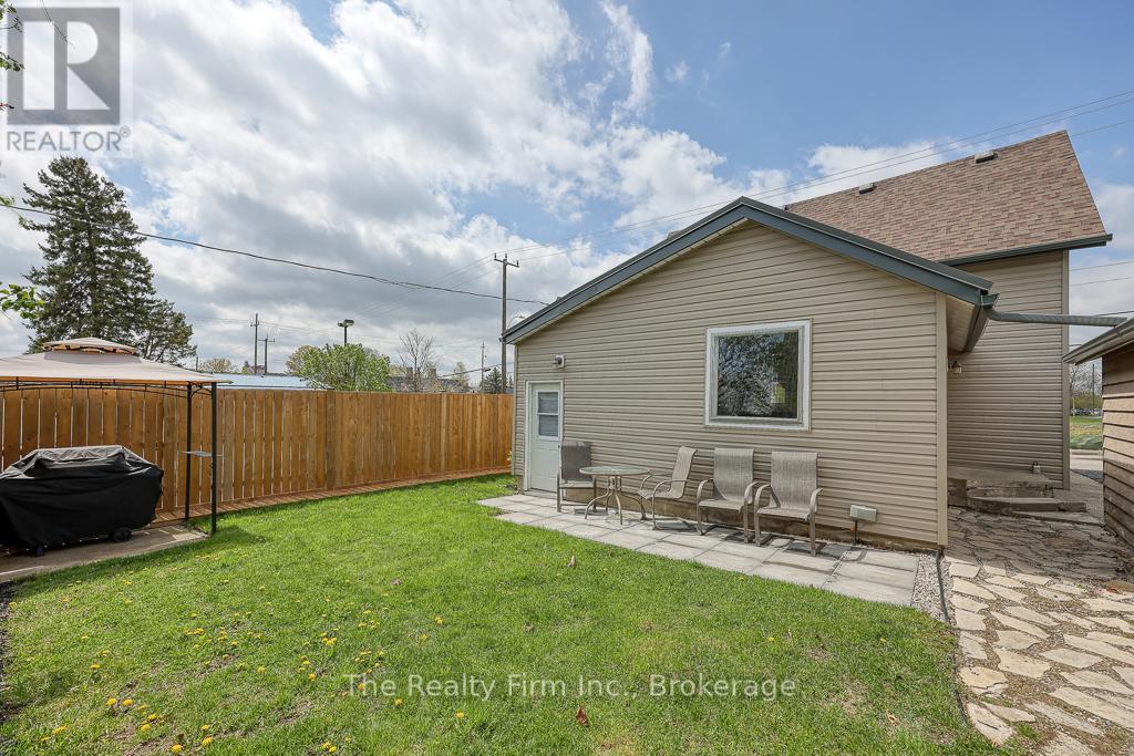 136 Bidwell Street, Tillsonburg, Ontario  N4G 3V5 - Photo 34 - X12306709