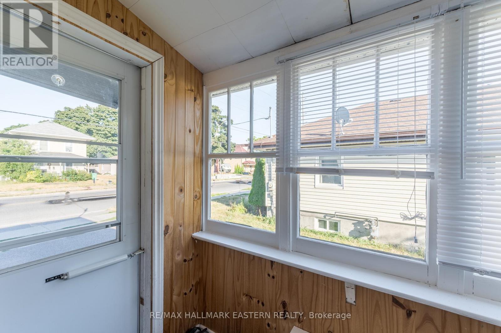 677 Armour Road, Peterborough East, Ontario  K9H 1Z5 - Photo 5 - X12306711