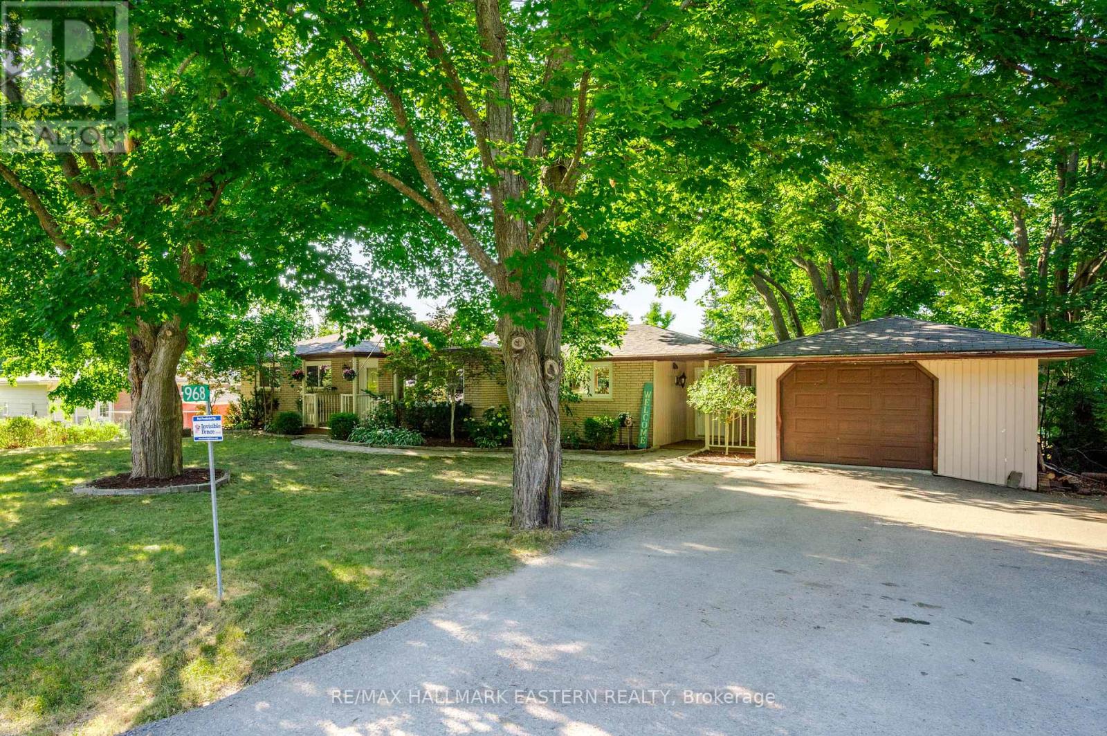 Property at 968 SMITH COURT image 3