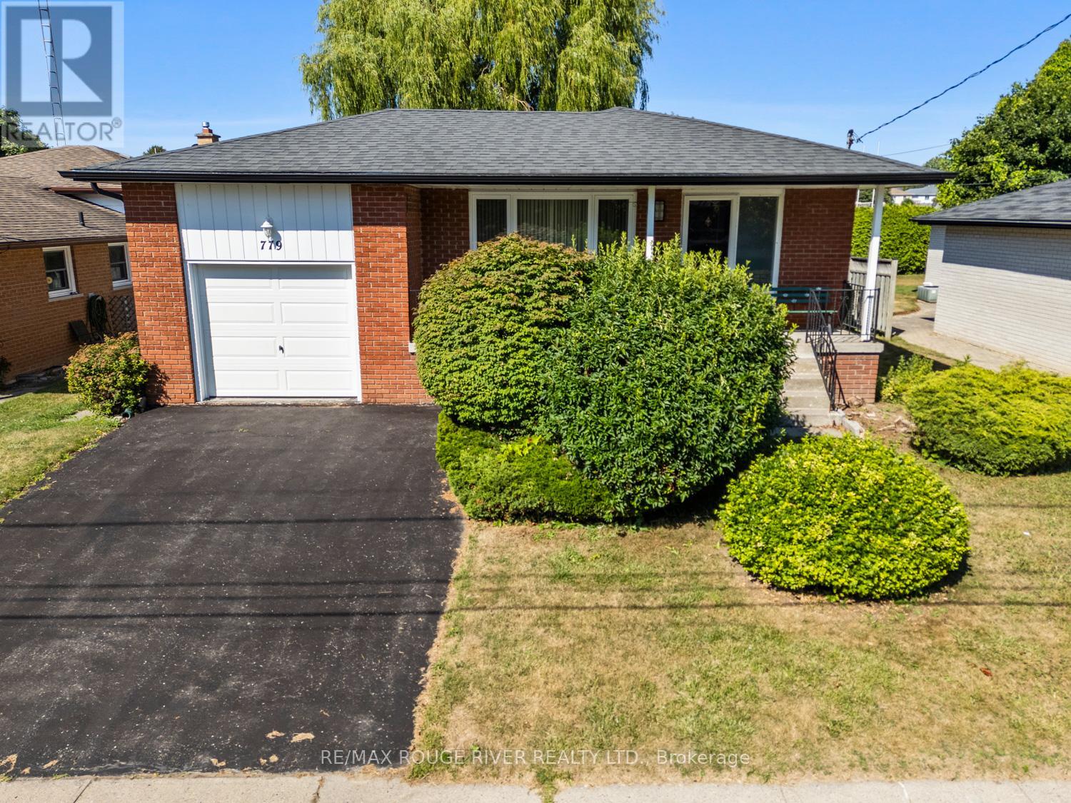 Property at 779 WESTWOOD DRIVE image 3