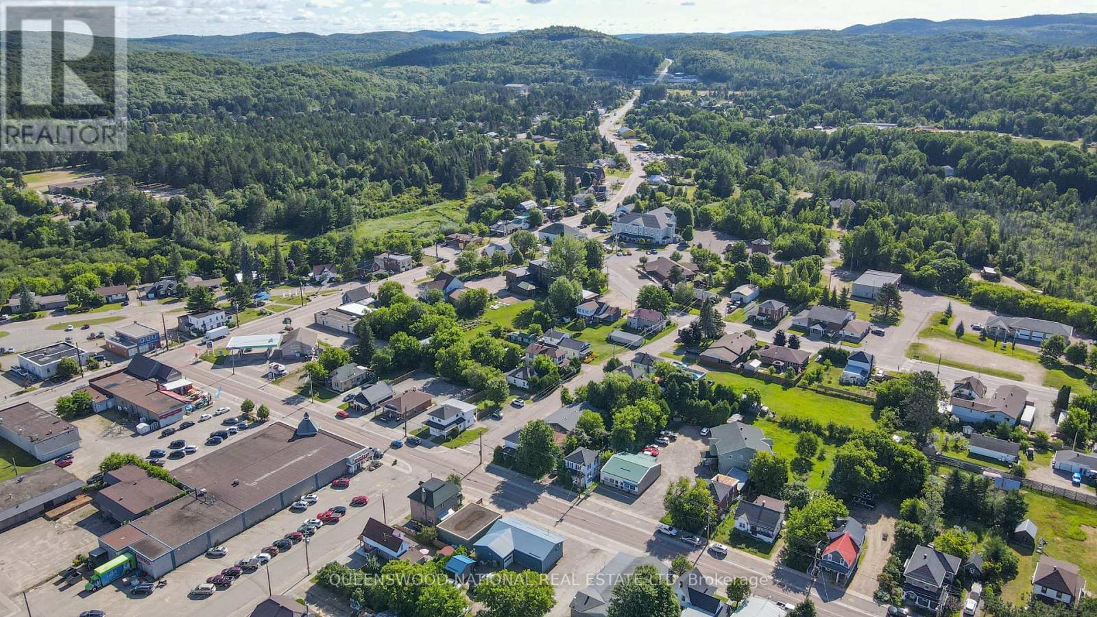 41 Inglis Street, Madawaska Valley, Ontario  K0J 1B0 - Photo 11 - X12306693