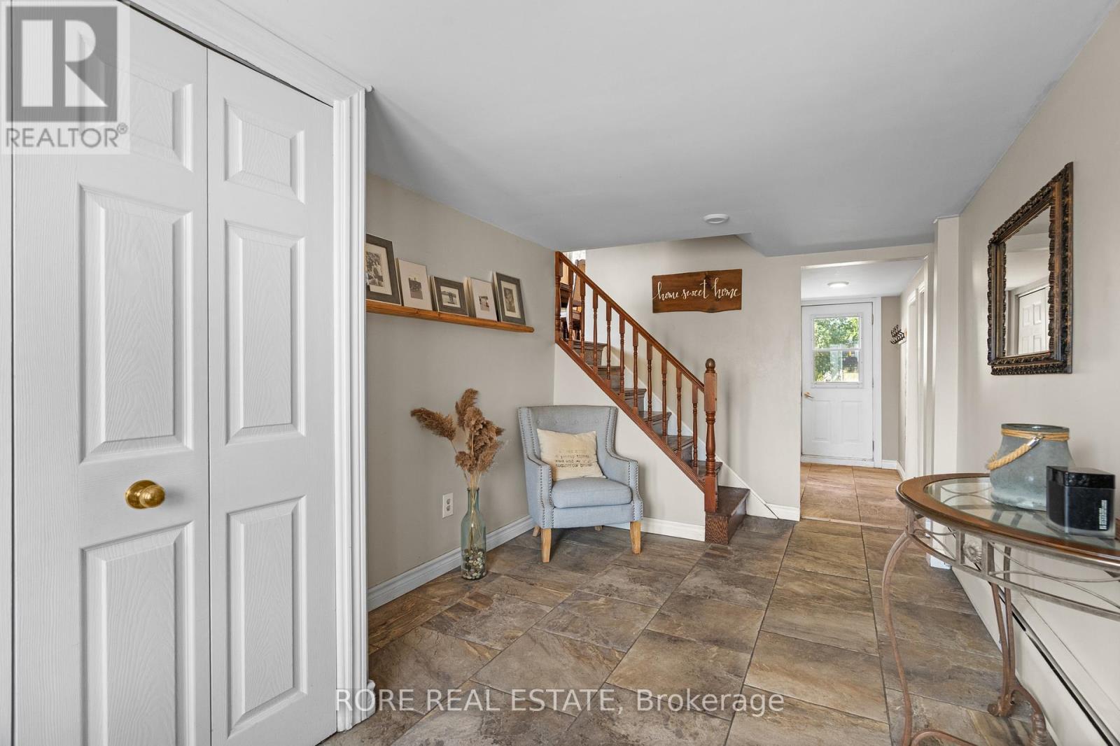 Property at 497 CLARENCE STREET W image 5