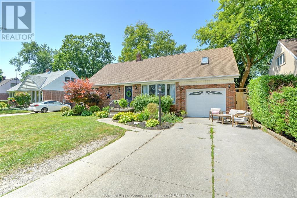 Property at 3065 RADISSON AVENUE image 3