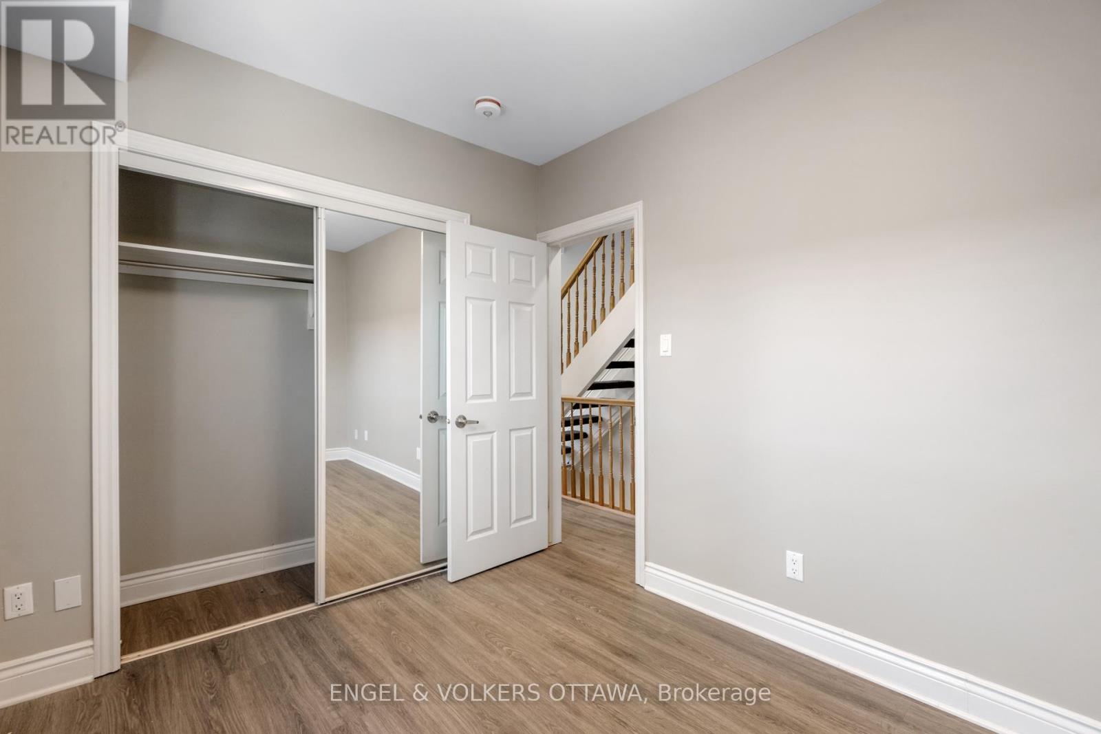2 - 449 Green Avenue, Ottawa, Ontario  K1M 1L1 - Photo 12 - X12306505