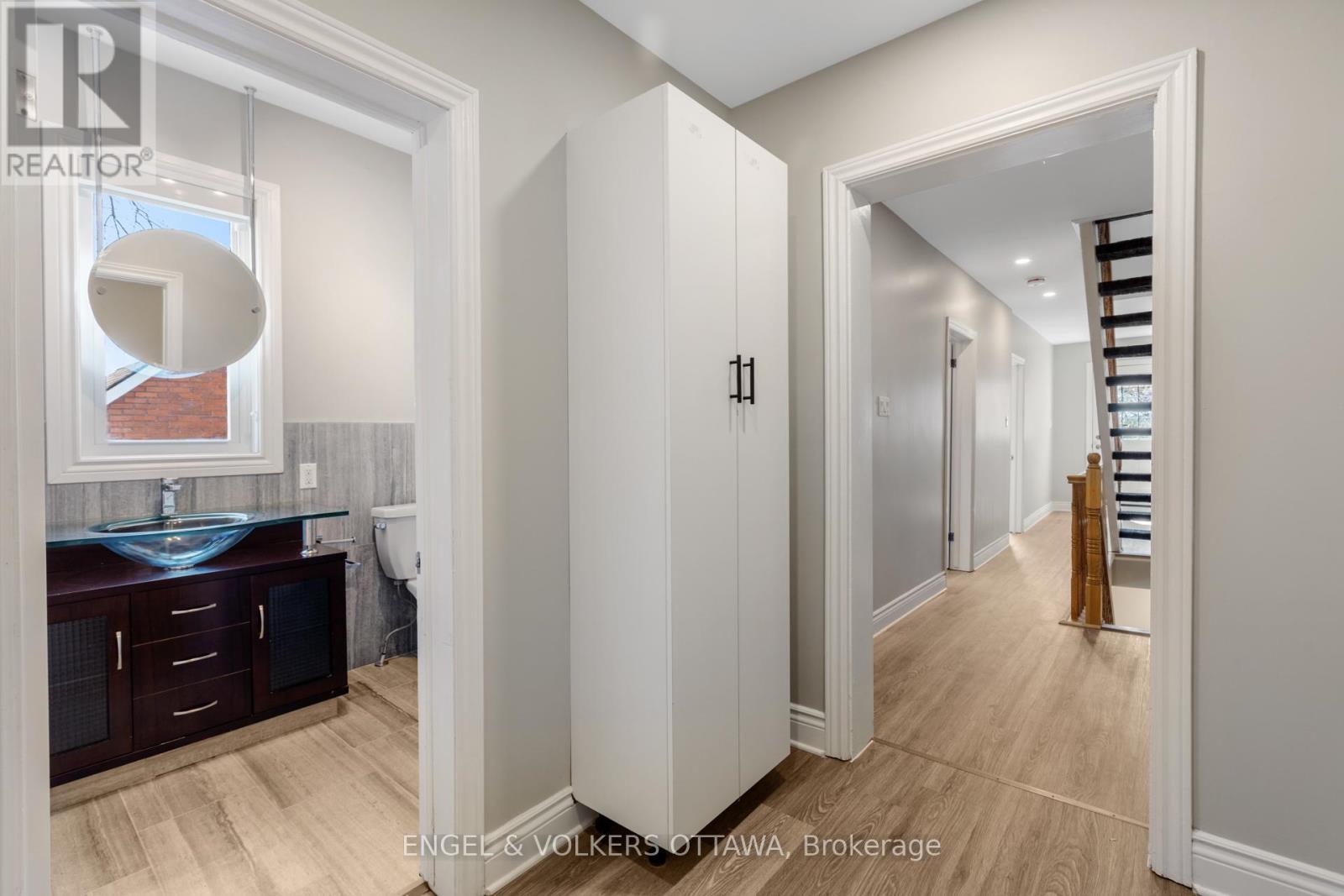 2 - 449 Green Avenue, Ottawa, Ontario  K1M 1L1 - Photo 14 - X12306505