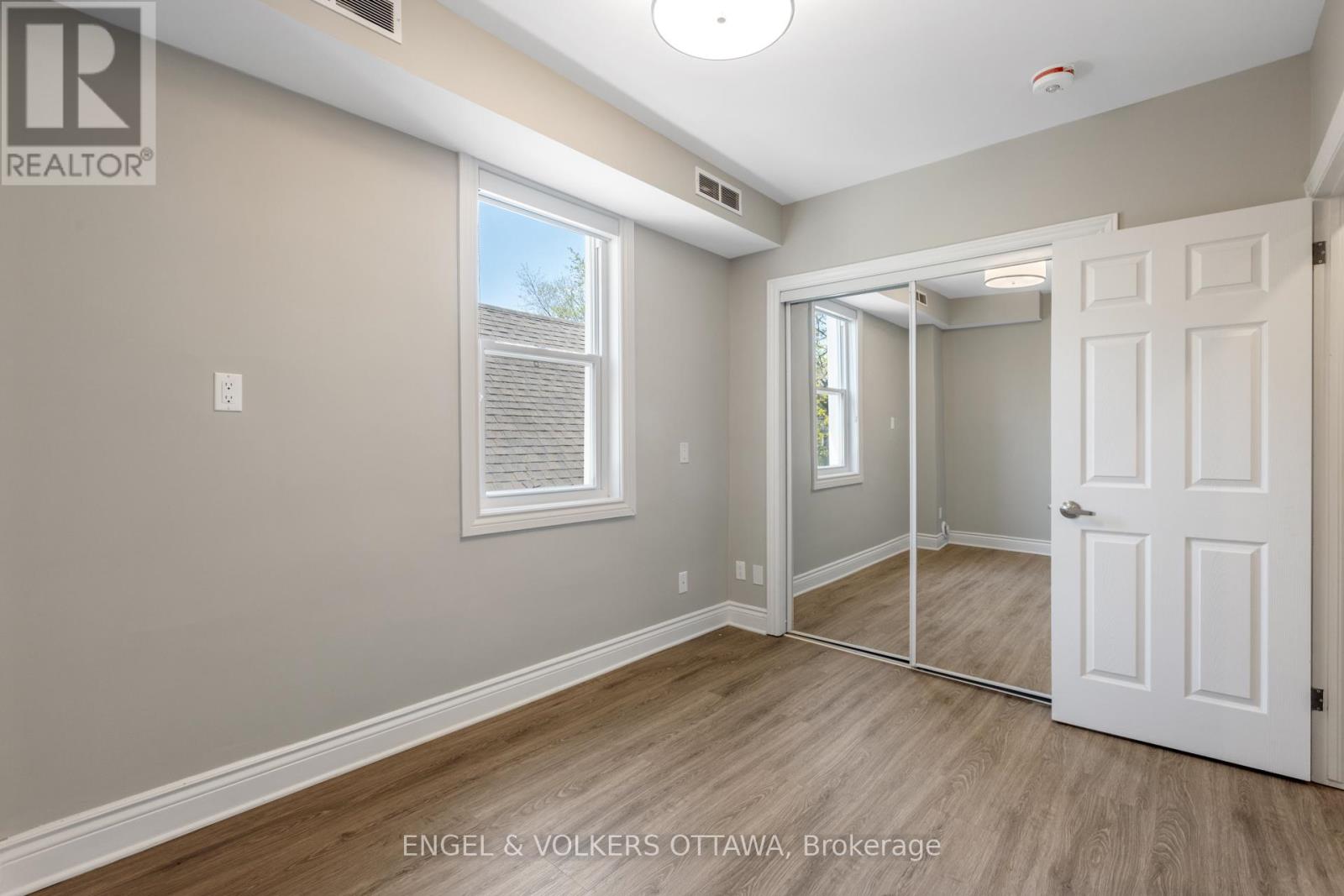 2 - 449 Green Avenue, Ottawa, Ontario  K1M 1L1 - Photo 15 - X12306505