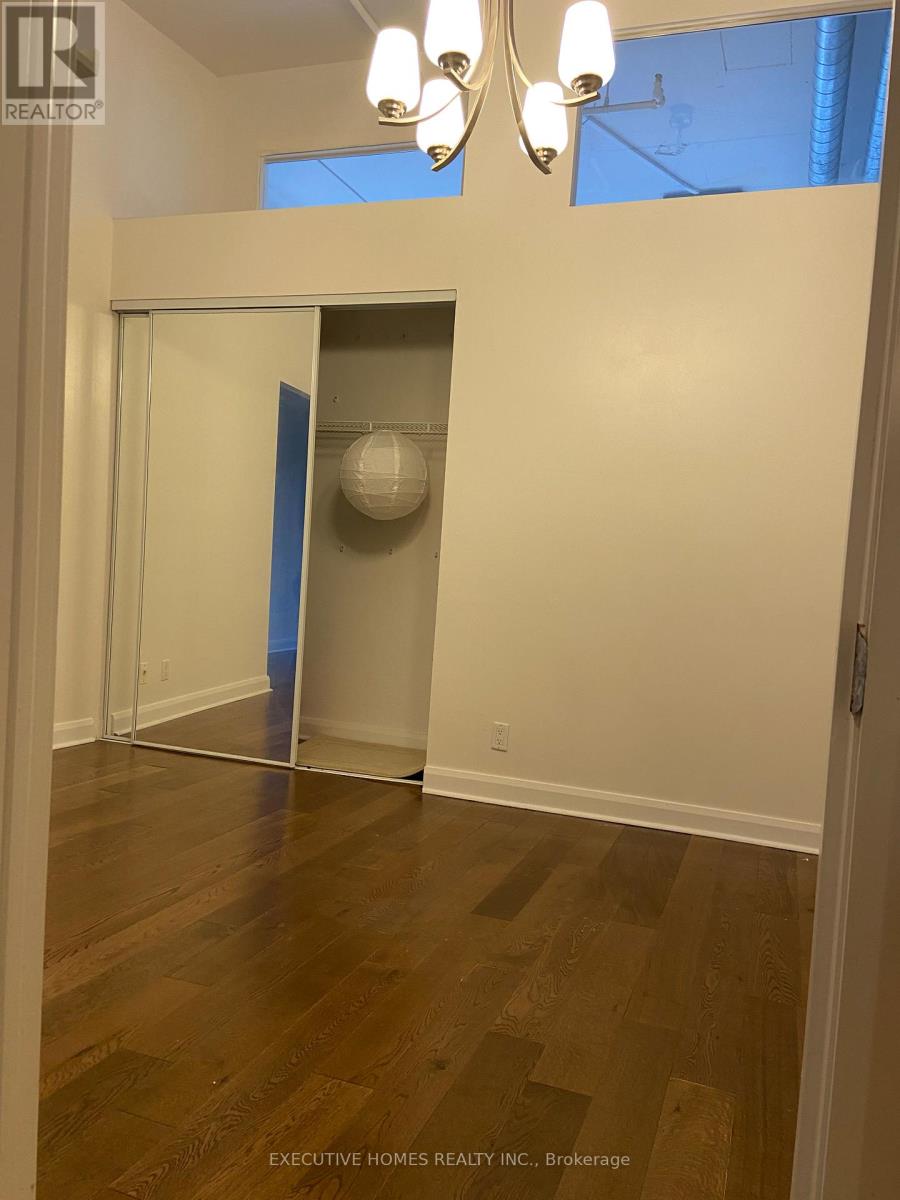 1004 - 700 King Street W, Toronto, Ontario  M5V 2Y6 - Photo 12 - C12306689