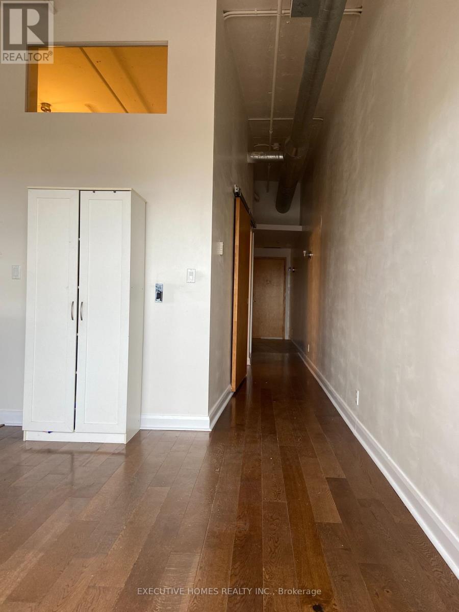 1004 - 700 King Street W, Toronto, Ontario  M5V 2Y6 - Photo 16 - C12306689
