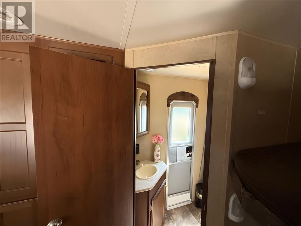395 Cross Hill Road Unit# New Lot, M'chigeeng, Ontario  P0P 1G0 - Photo 17 - 2123741