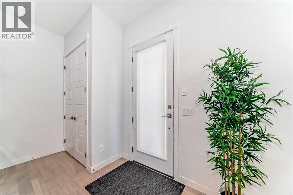Property at 2, 1718 32 Street SW image 2