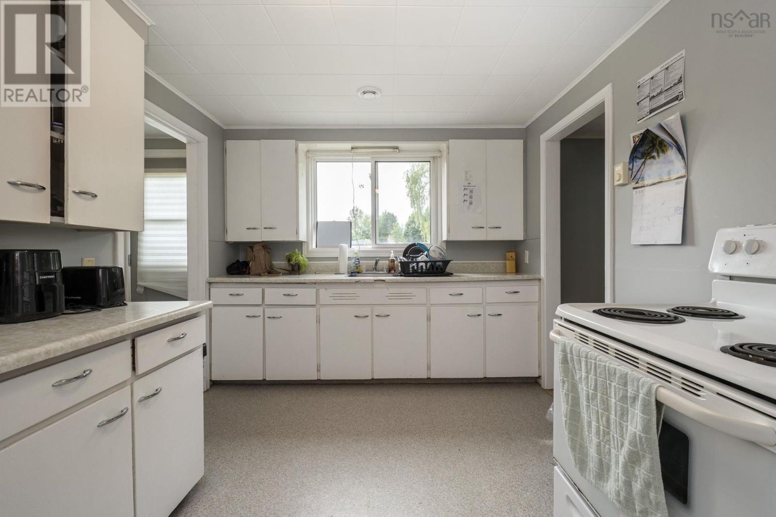 1592 Crossley Court, Windsor, Nova Scotia  B0N 2T0 - Photo 18 - 202518317