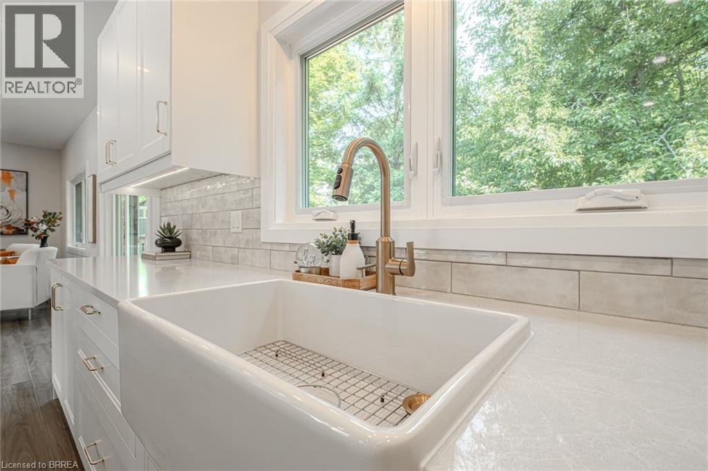 51 Brown Street W, Waterford, Ontario  N0E 1Y0 - Photo 14 - 40753506