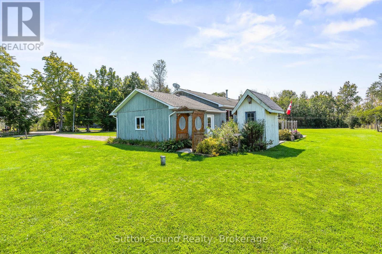 70384 Zion Church Road, Georgian Bluffs, Ontario  N0H 2T0 - Photo 12 - X12302430