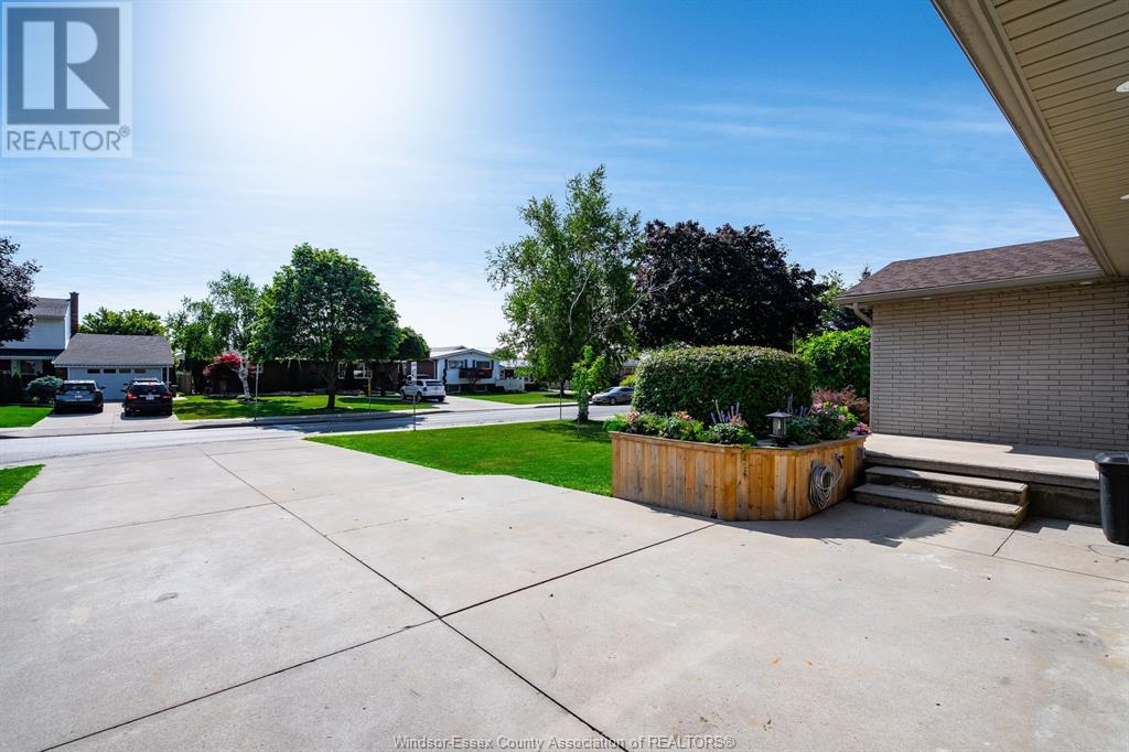Property at 111 DANFORTH AVENUE image 4