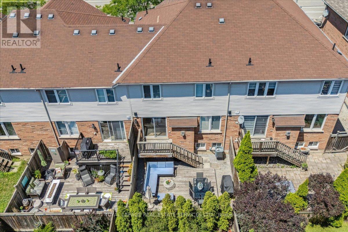 3066 Highvalley Road, Oakville, Ontario  L6M 5H3 - Photo 26 - W12306697