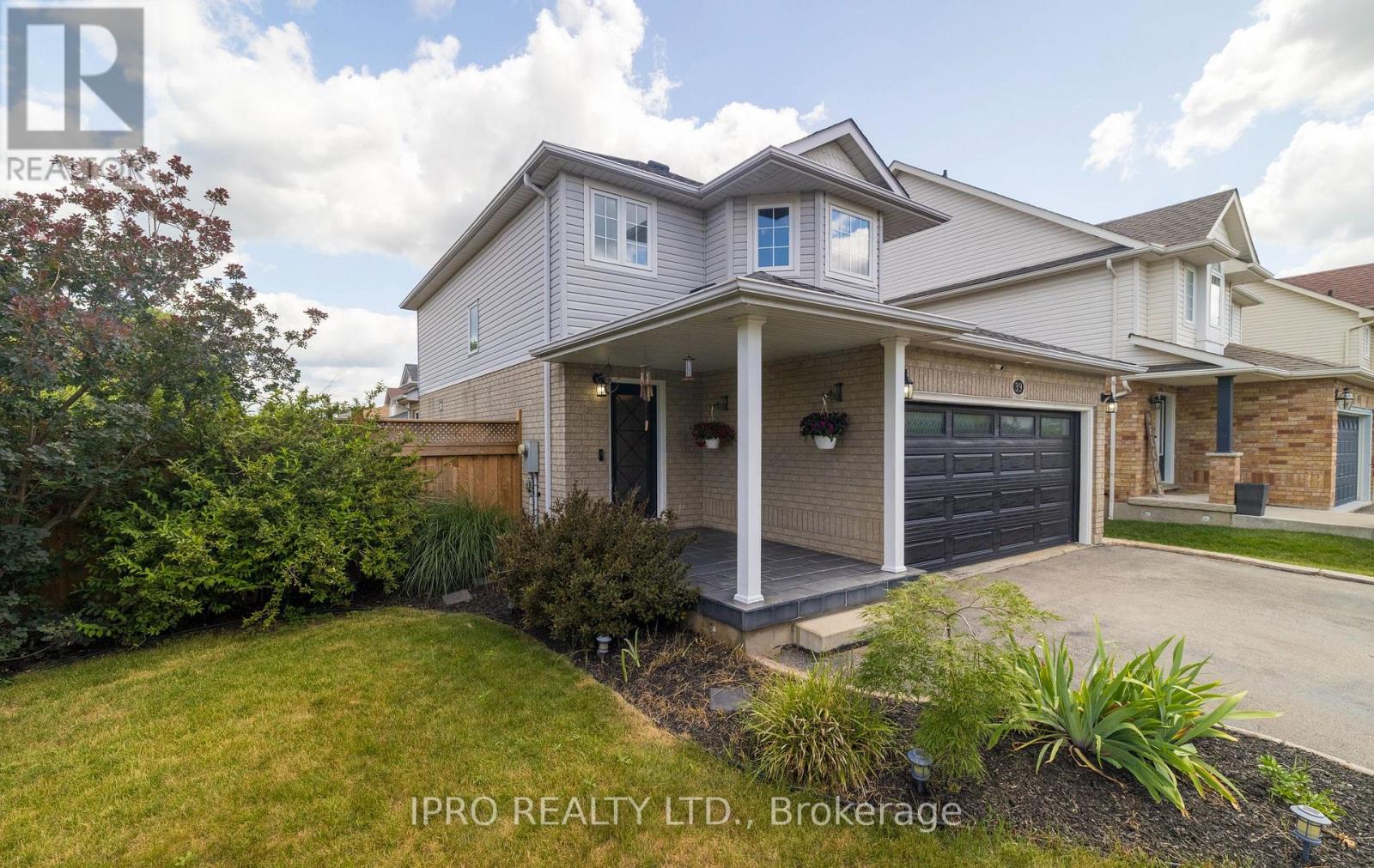 Property at 39 BEARDMORE CRESCENT image 2
