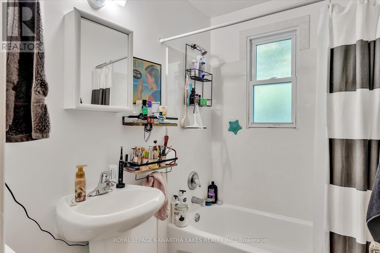 455 Cordach Crescent, Peterborough (Town Ward 3), Ontario  K9H 3A4 - Photo 29 - X12306759