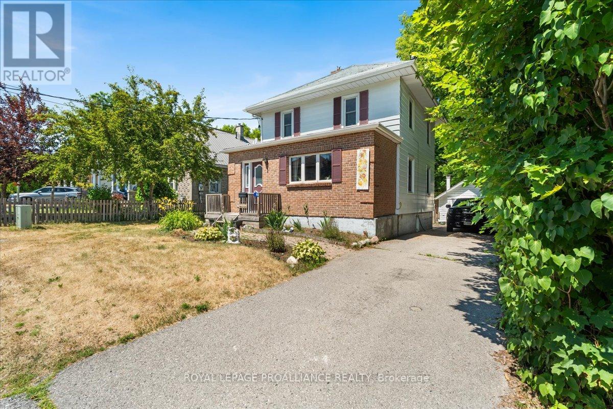 46 Victoria Street, Quinte West, Ontario  K0K 2C0 - Photo 2 - X12306803