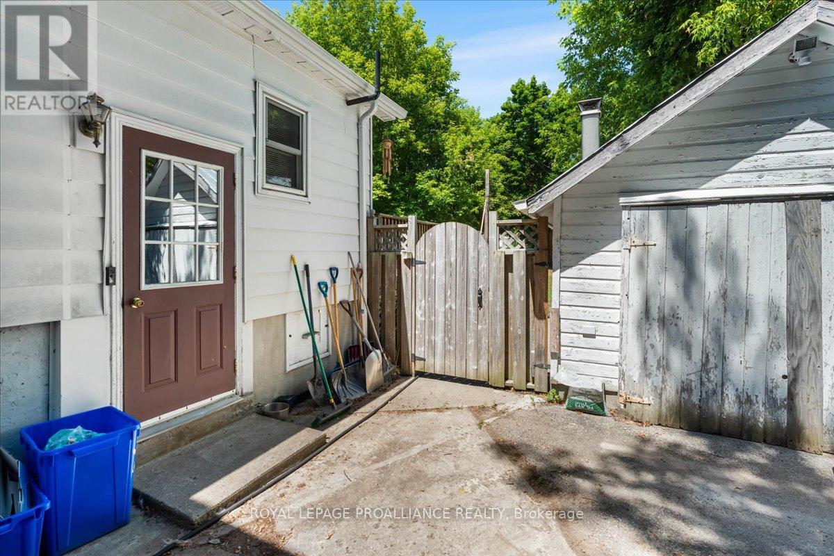 46 Victoria Street, Quinte West, Ontario  K0K 2C0 - Photo 33 - X12306803