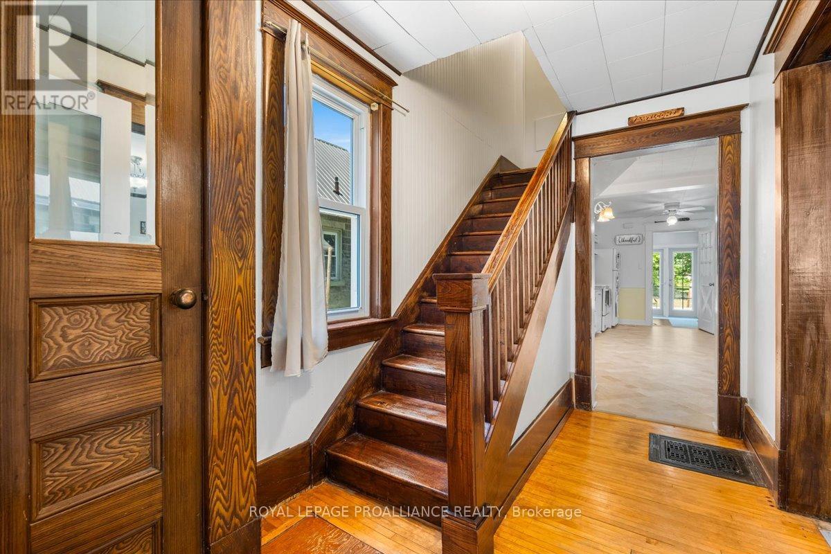 46 Victoria Street, Quinte West, Ontario  K0K 2C0 - Photo 6 - X12306803