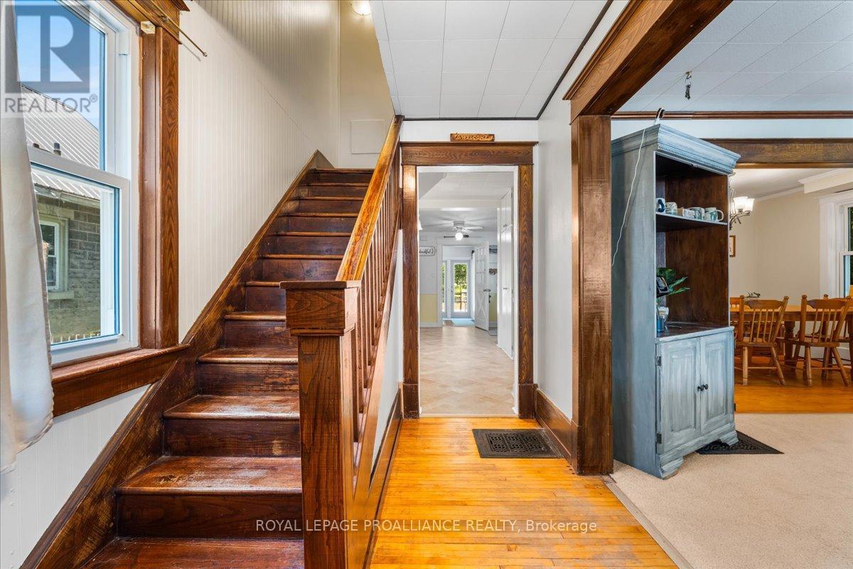 46 Victoria Street, Quinte West, Ontario  K0K 2C0 - Photo 7 - X12306803