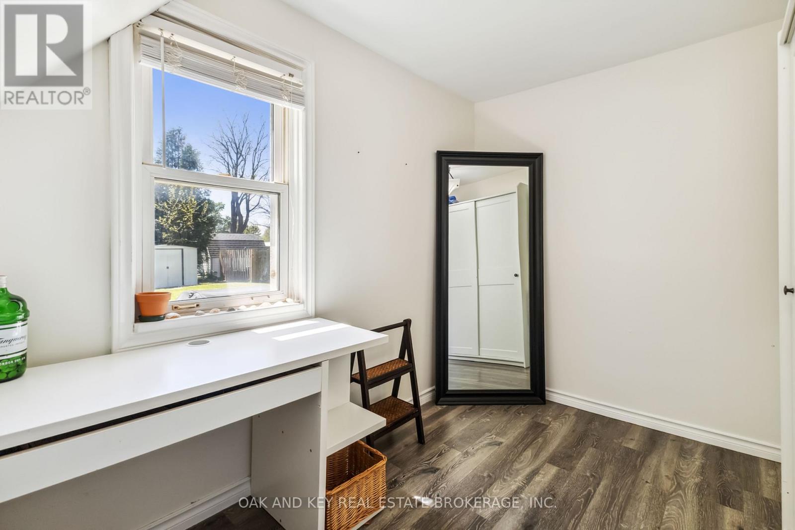130 Wellington Street, Southwest Middlesex, Ontario  N0L 2N0 - Photo 19 - X12306816